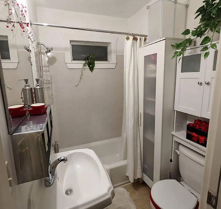 סיאטל Walker Paradise #2 With 1 Permitted Street Parking In Front 0*,